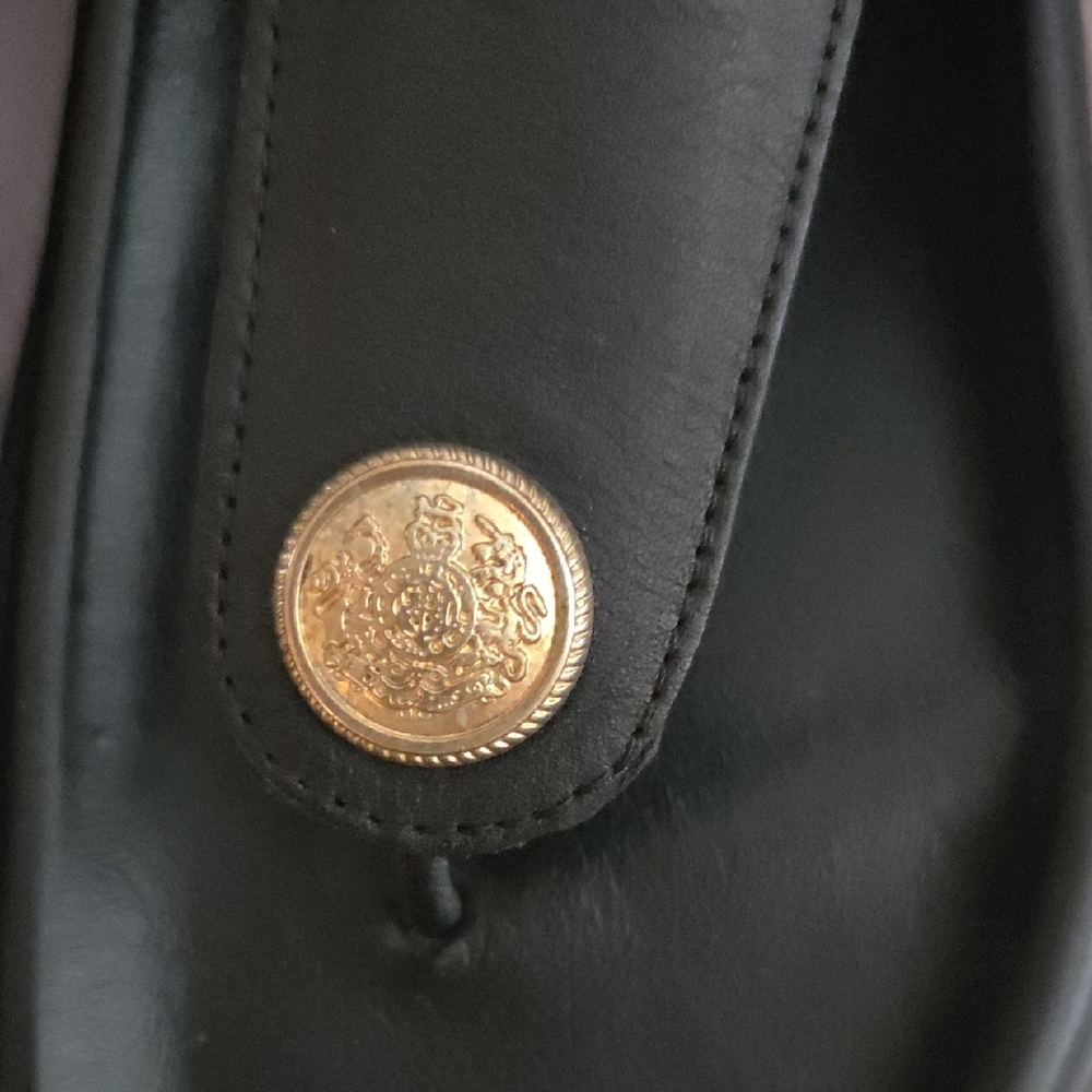 Chic Black Leather Sandals with Gold Buckle (New) - Picture 4 of 7